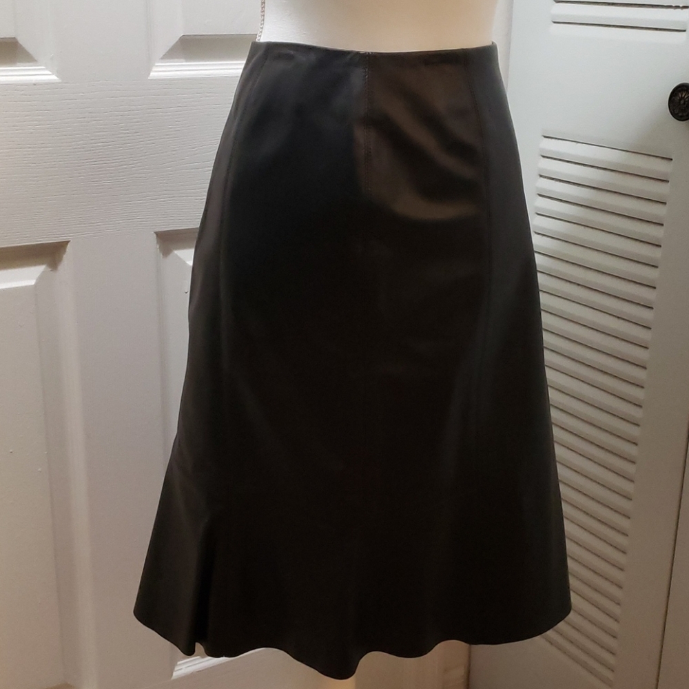 Dana 100%leather skirt